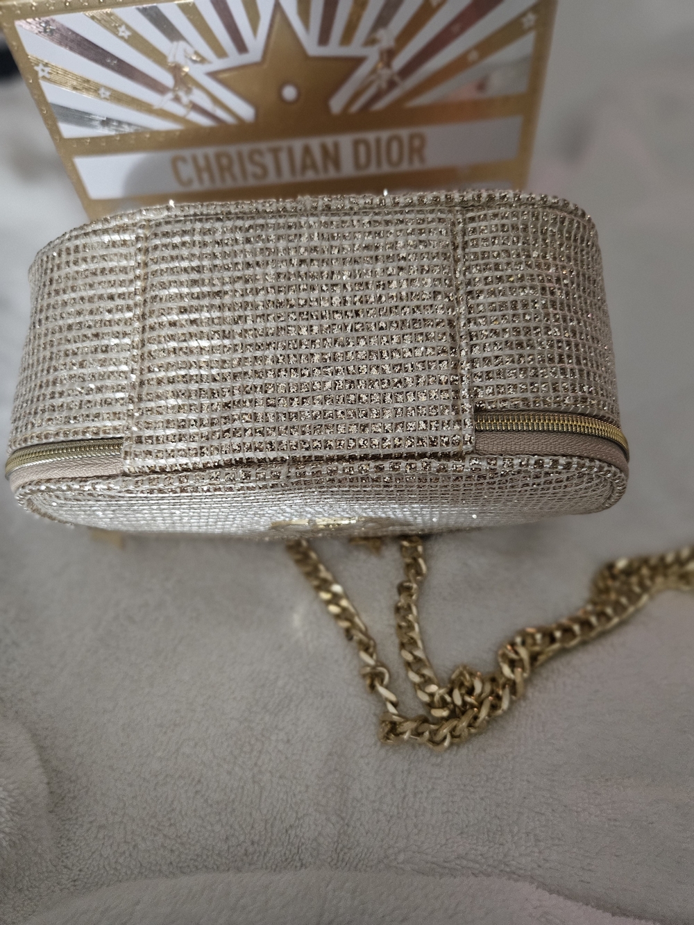 💞💘Womens Christian Dior Gold Cosmetic Bag With Chain - NWOT💞❣️ - Picture 8 of 16